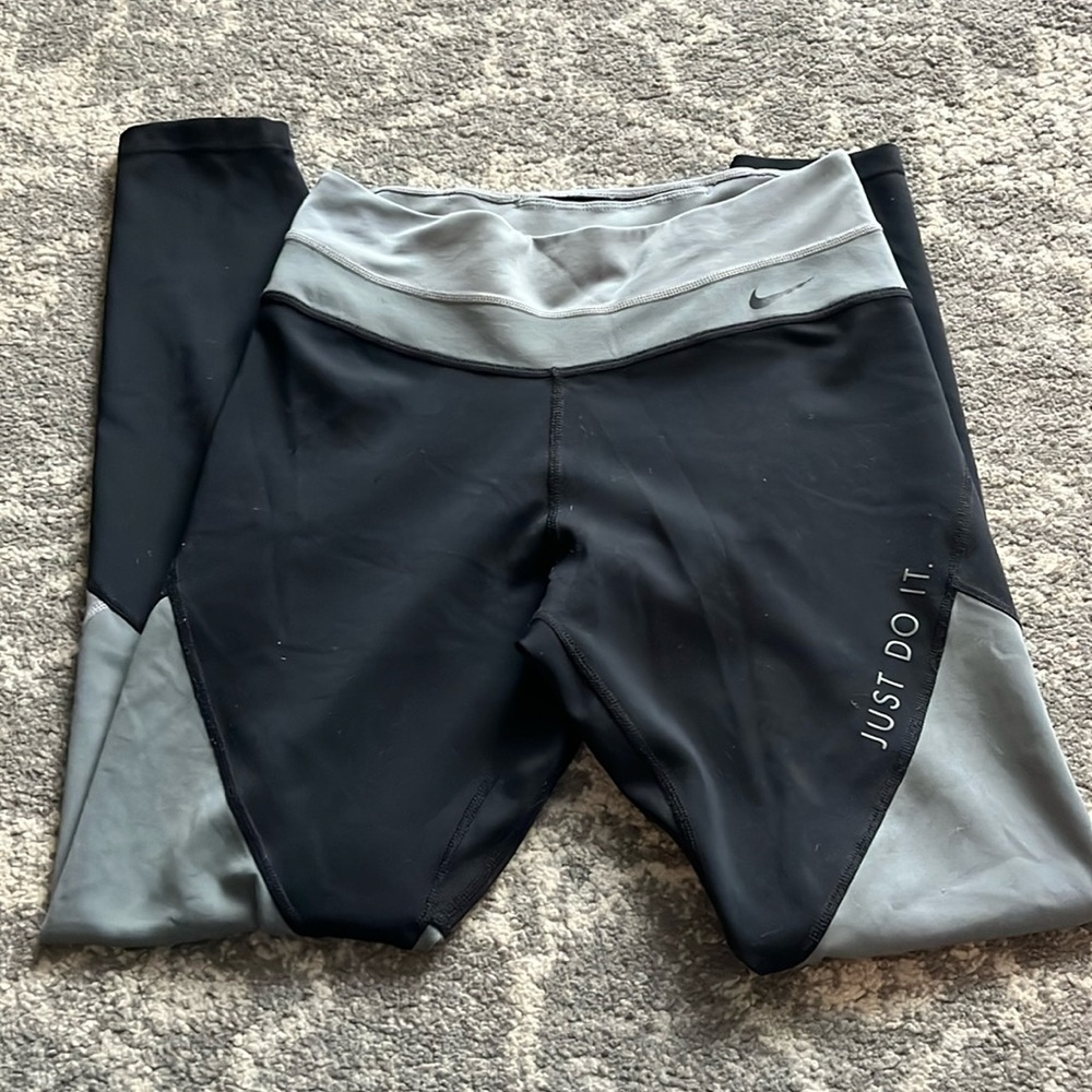 Nike leggings